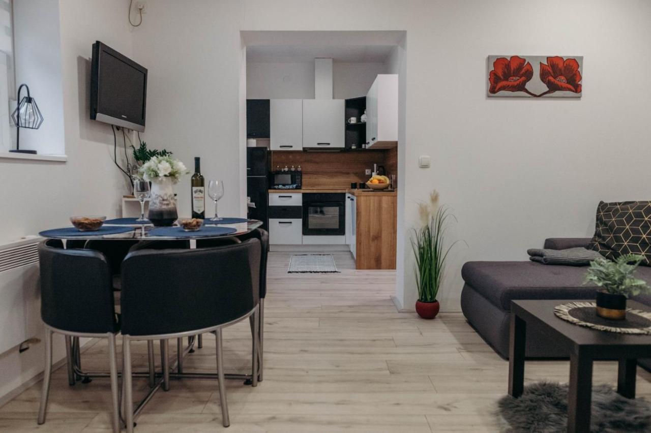 Holy Apartment Dakovo Ngoại thất bức ảnh